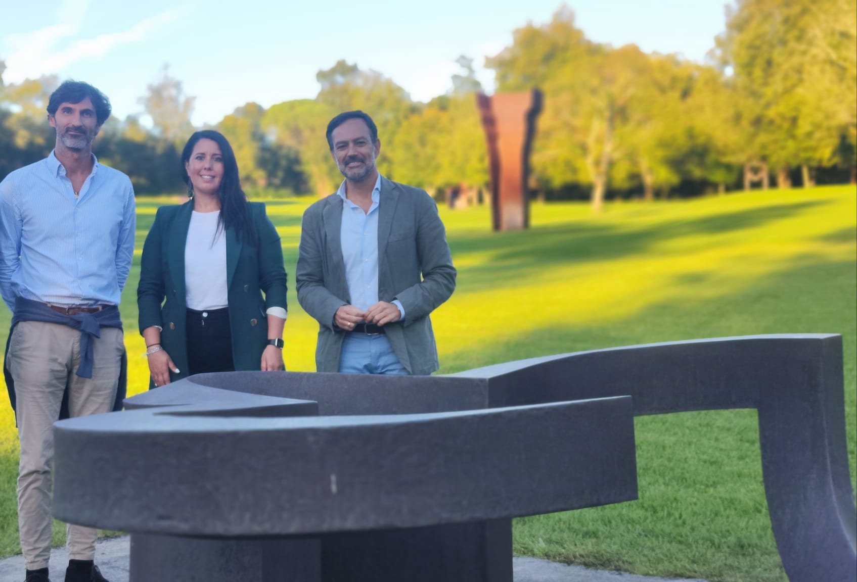 Azahara Domínguez y Lope Alfonso, en Chillida Leku